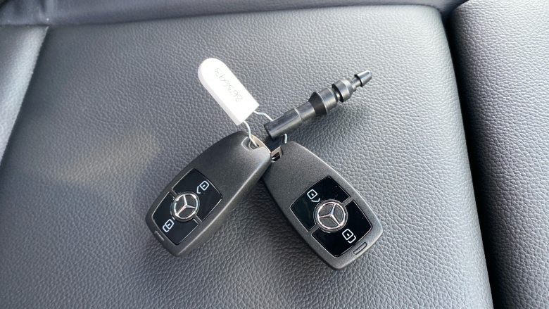 Mercedes-Benz Sprinter 315Cdi L2 Diesel Rwd 3.5t H2 Select Van